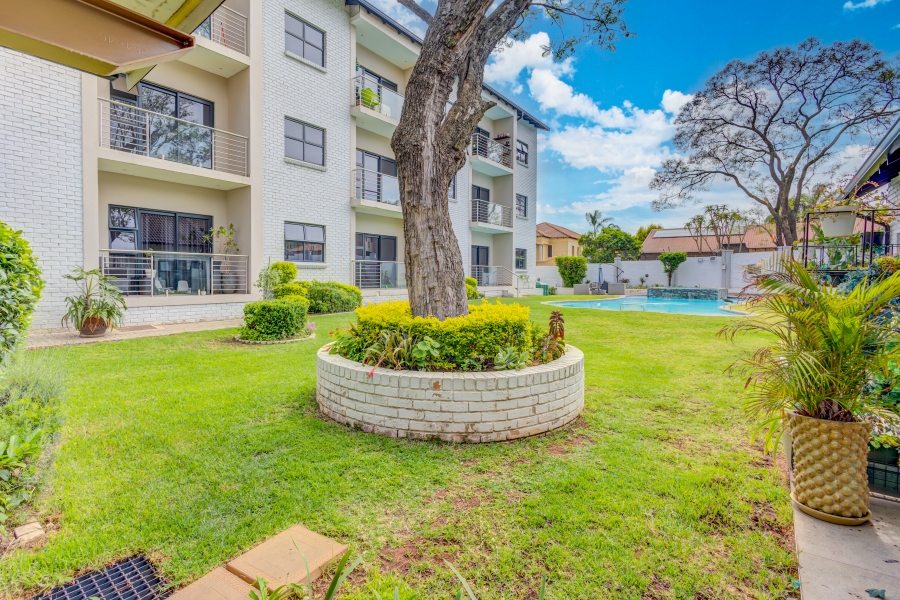 To Let 2 Bedroom Property for Rent in Beverley Gauteng