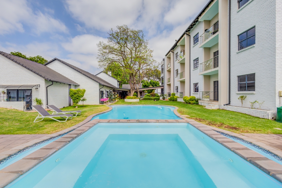 To Let 2 Bedroom Property for Rent in Beverley Gauteng