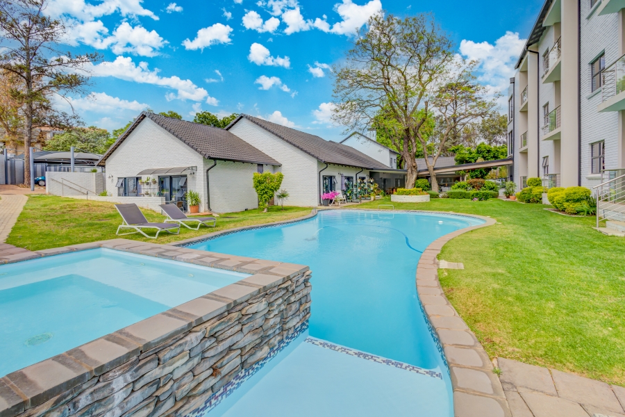 To Let 2 Bedroom Property for Rent in Beverley Gauteng