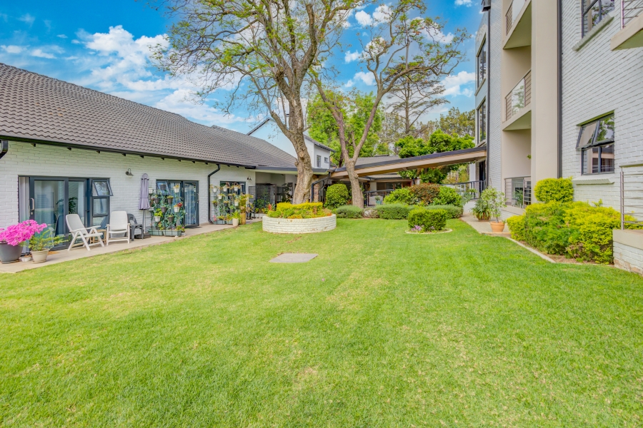 To Let 2 Bedroom Property for Rent in Beverley Gauteng