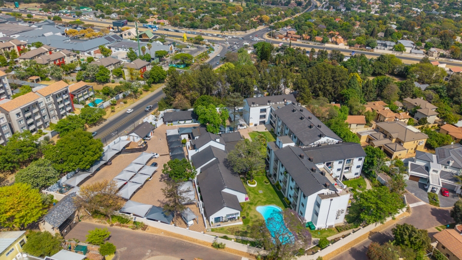 To Let 2 Bedroom Property for Rent in Beverley Gauteng