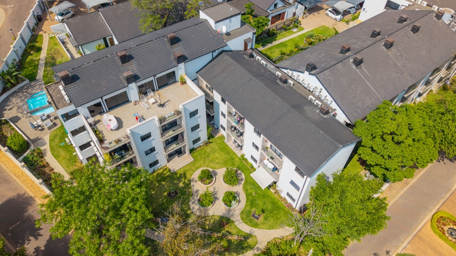 To Let 2 Bedroom Property for Rent in Beverley Gauteng