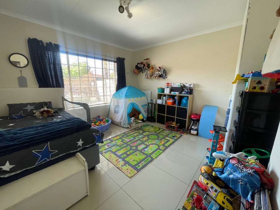 3 Bedroom Property for Sale in Wilgeheuwel Gauteng