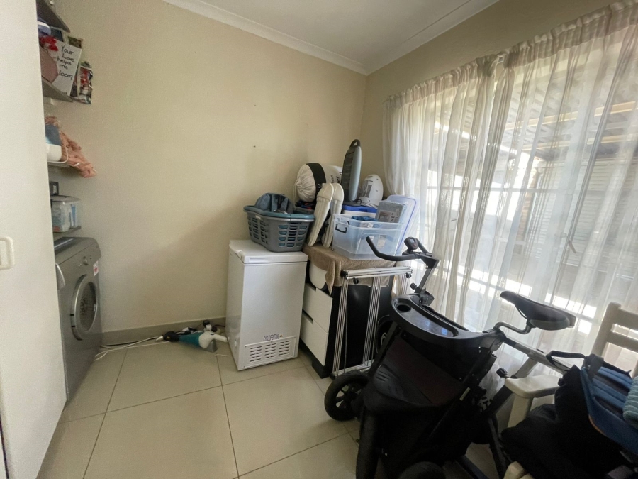 3 Bedroom Property for Sale in Wilgeheuwel Gauteng