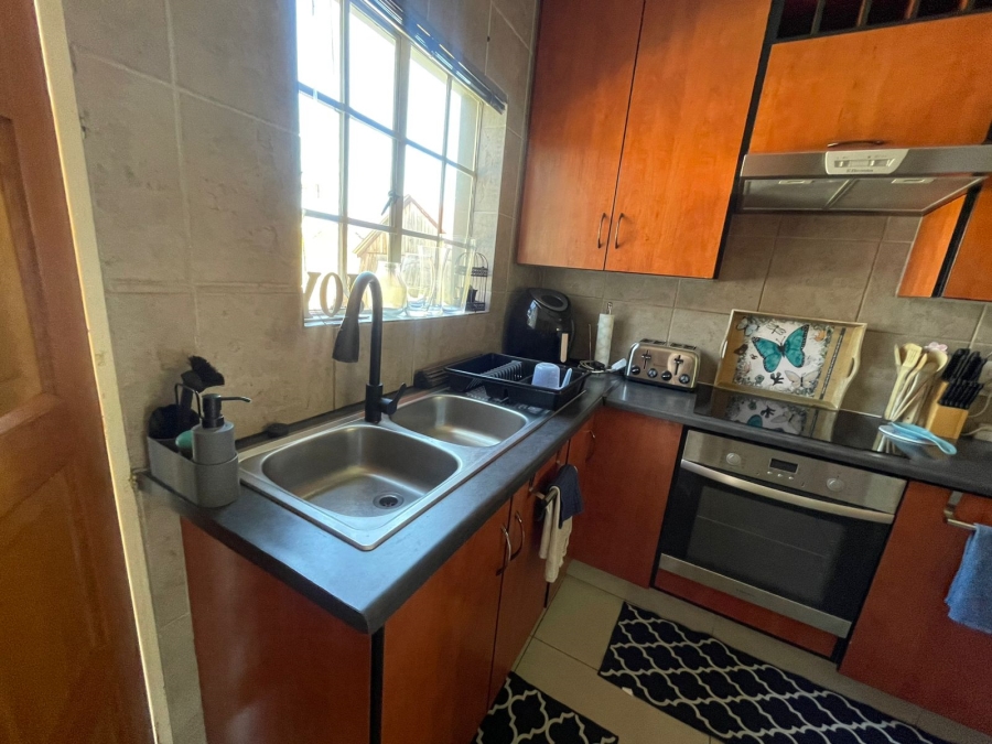 3 Bedroom Property for Sale in Wilgeheuwel Gauteng