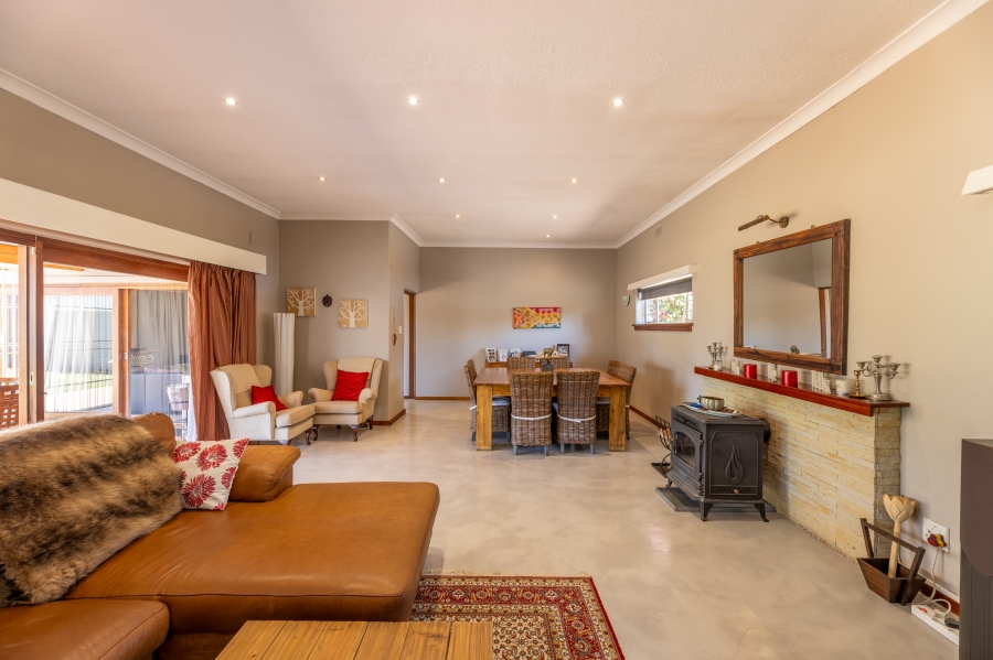 7 Bedroom Property for Sale in Bryanston Gauteng