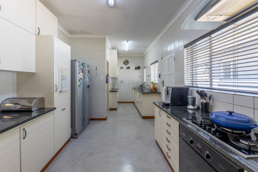 7 Bedroom Property for Sale in Bryanston Gauteng