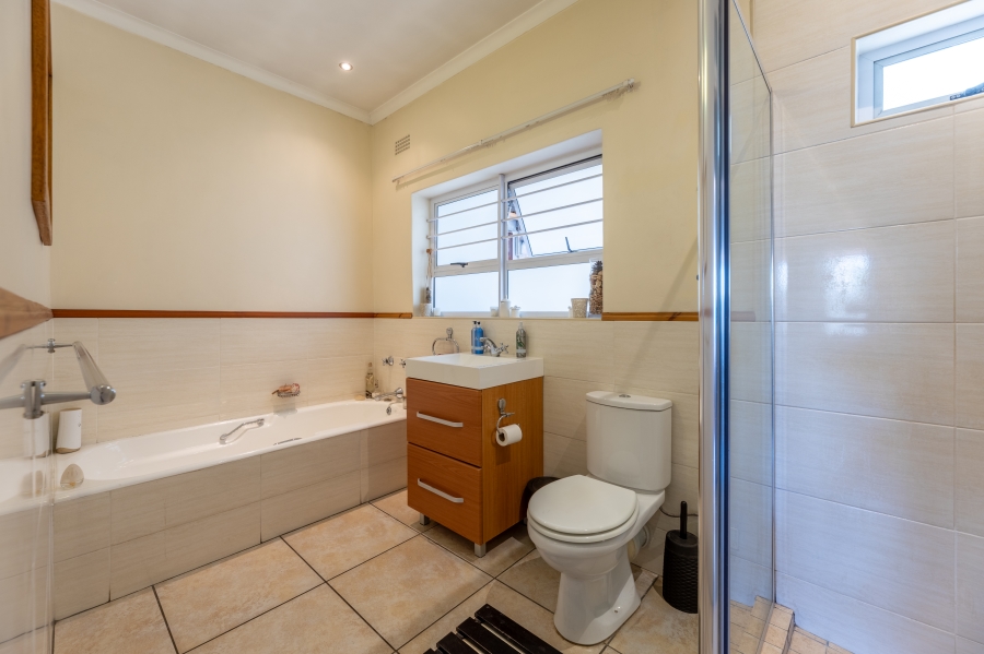 7 Bedroom Property for Sale in Bryanston Gauteng