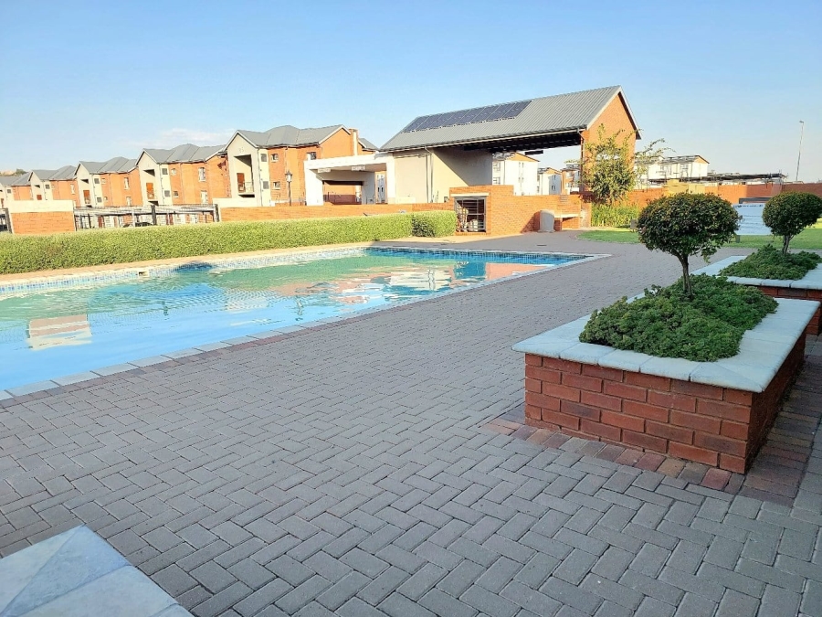 To Let 2 Bedroom Property for Rent in Irene Gauteng