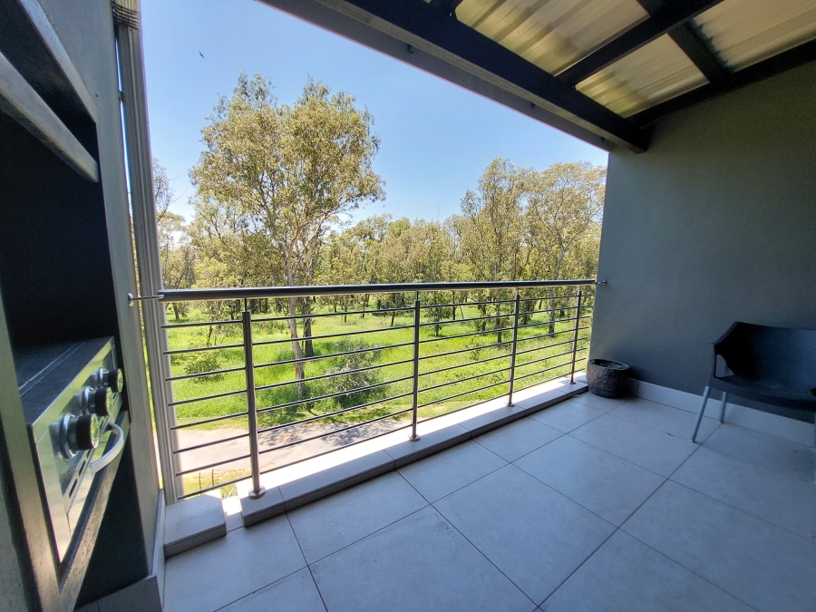 To Let 2 Bedroom Property for Rent in Modderfontein Gauteng