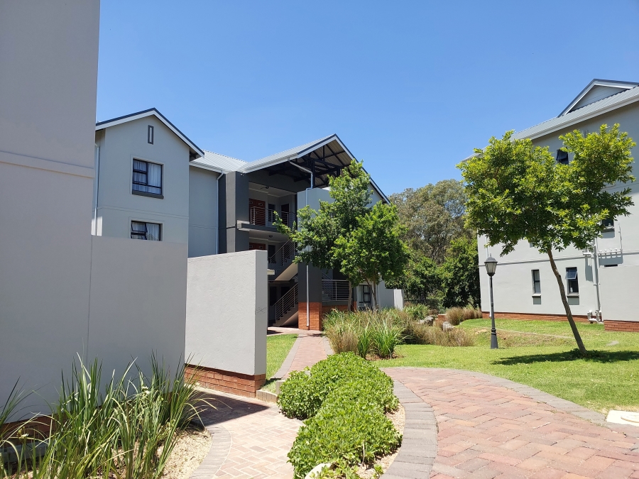 To Let 2 Bedroom Property for Rent in Modderfontein Gauteng