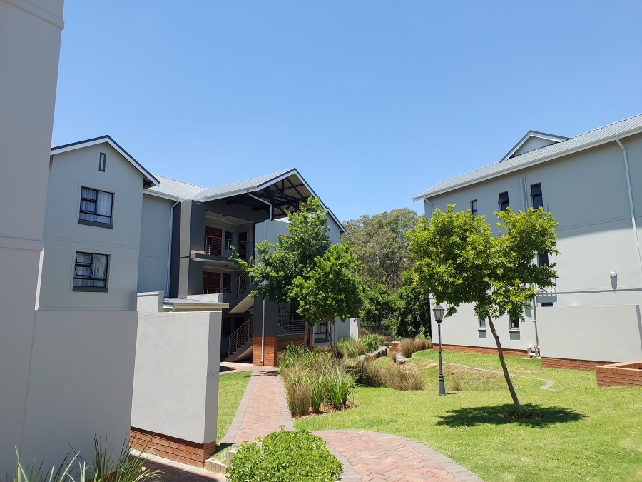 To Let 2 Bedroom Property for Rent in Modderfontein Gauteng