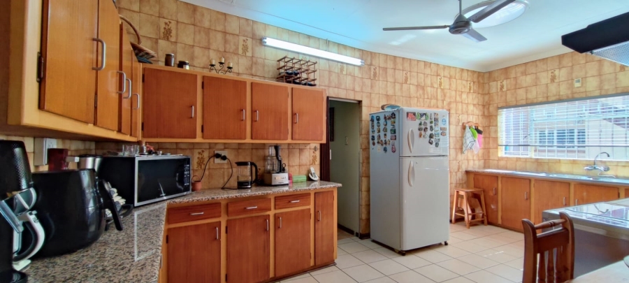 4 Bedroom Property for Sale in Eldoraigne Gauteng