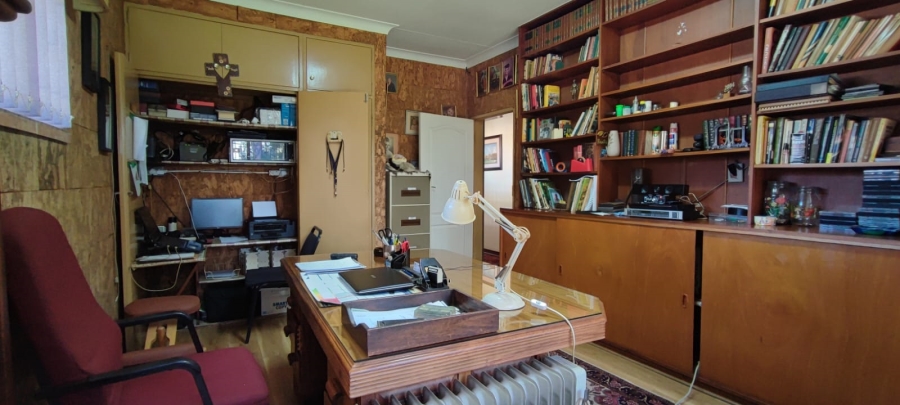 4 Bedroom Property for Sale in Eldoraigne Gauteng