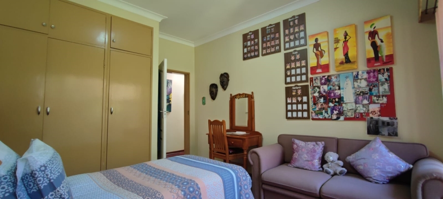4 Bedroom Property for Sale in Eldoraigne Gauteng