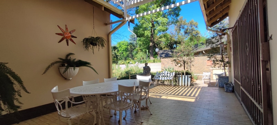 4 Bedroom Property for Sale in Eldoraigne Gauteng