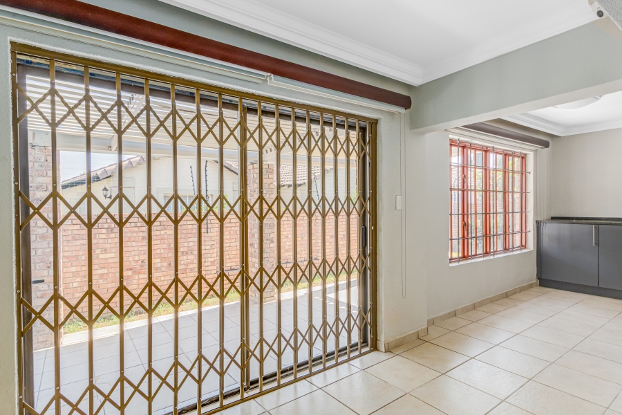 To Let 3 Bedroom Property for Rent in Kyalami Hills Gauteng
