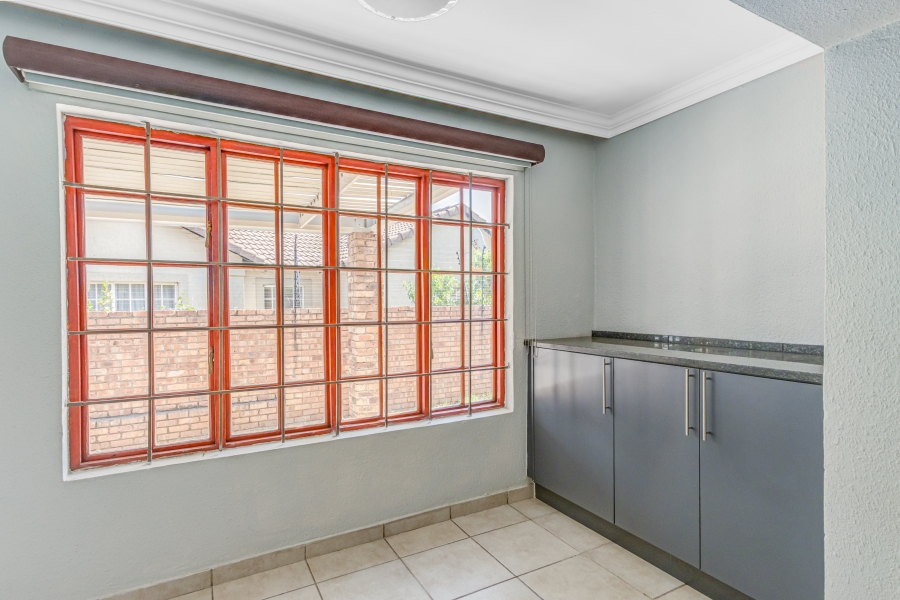 To Let 3 Bedroom Property for Rent in Kyalami Hills Gauteng