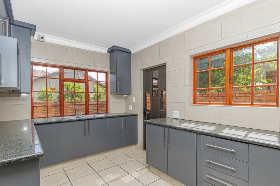 To Let 3 Bedroom Property for Rent in Kyalami Hills Gauteng