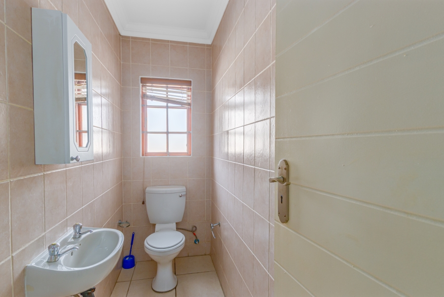 To Let 3 Bedroom Property for Rent in Kyalami Hills Gauteng
