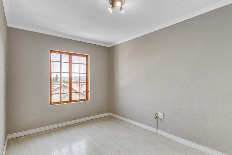 To Let 3 Bedroom Property for Rent in Kyalami Hills Gauteng