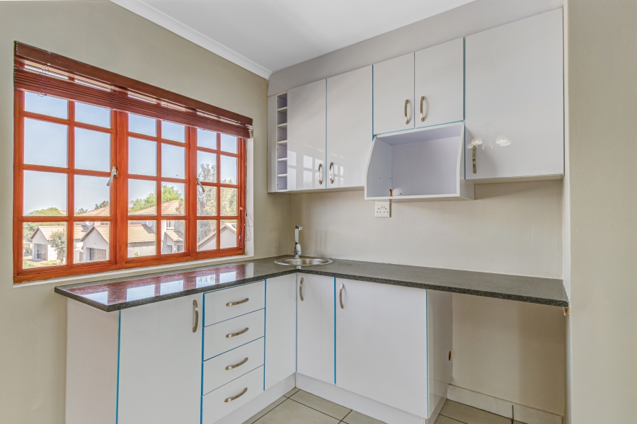 To Let 3 Bedroom Property for Rent in Kyalami Hills Gauteng