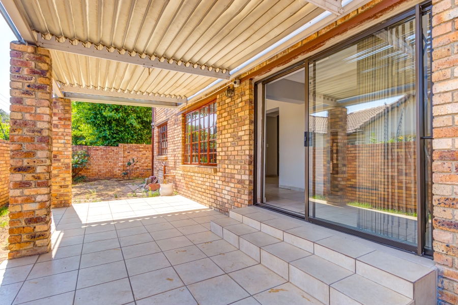To Let 3 Bedroom Property for Rent in Kyalami Hills Gauteng