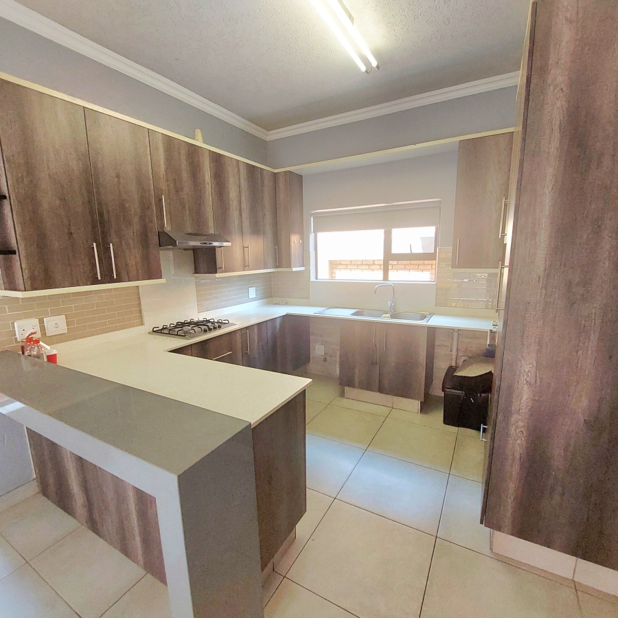 2 Bedroom Property for Sale in Ravenswood Gauteng
