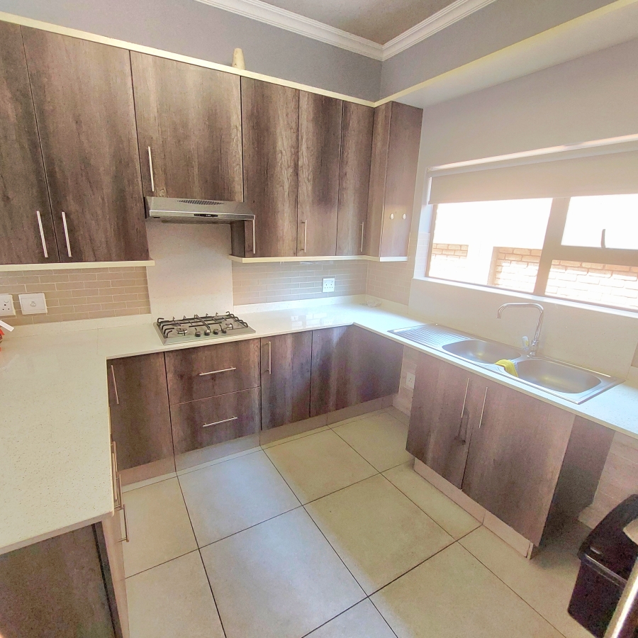 2 Bedroom Property for Sale in Ravenswood Gauteng