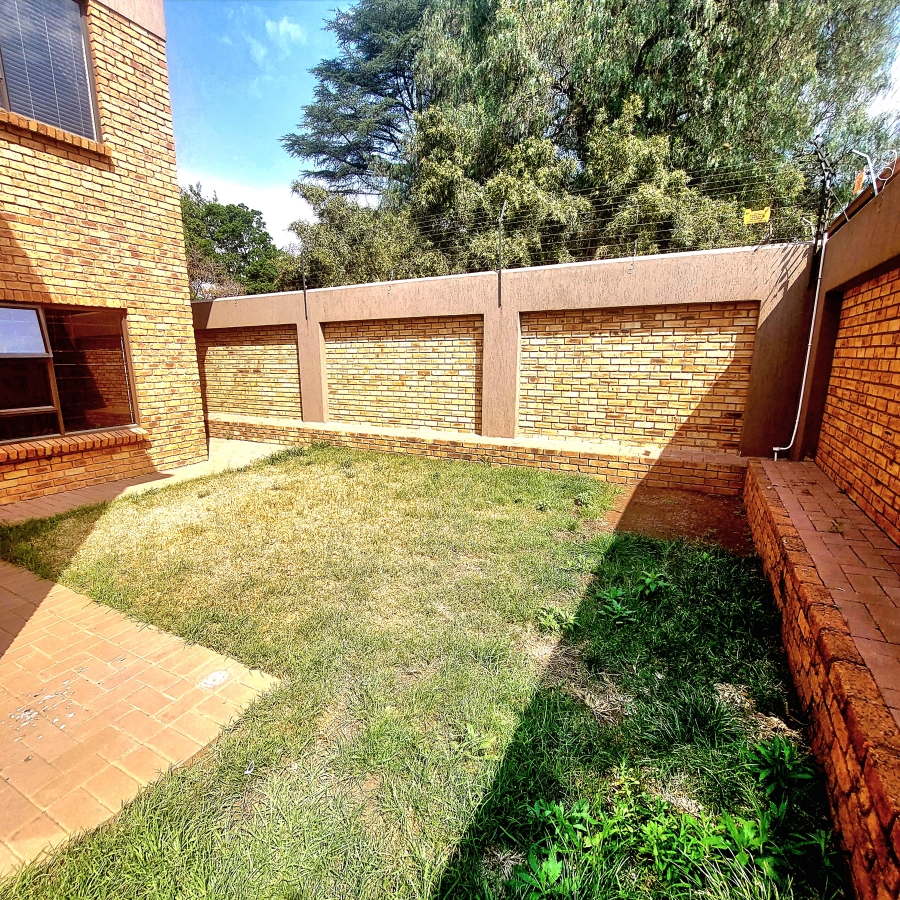 2 Bedroom Property for Sale in Ravenswood Gauteng