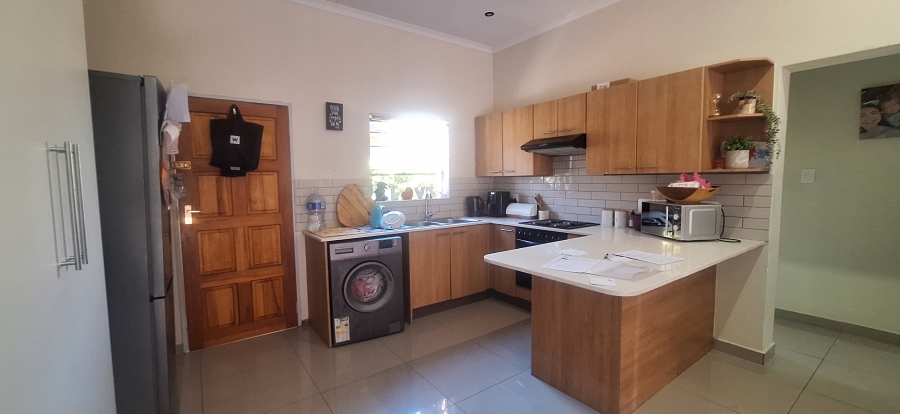2 Bedroom Property for Sale in Sugar Bush Estate Gauteng