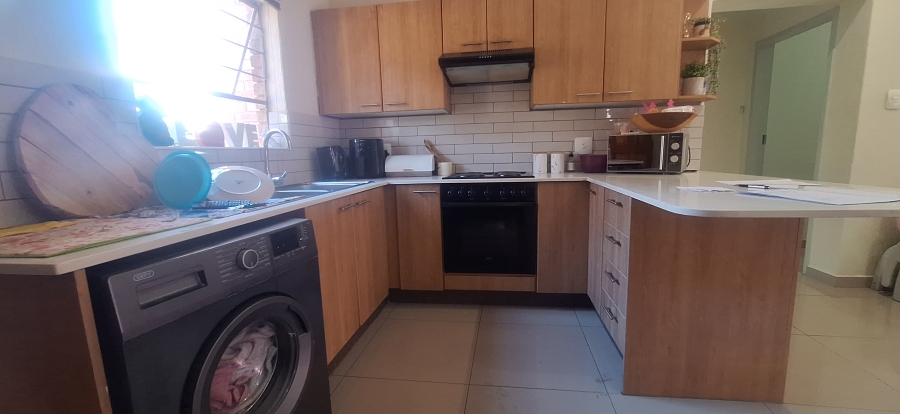 2 Bedroom Property for Sale in Sugar Bush Estate Gauteng