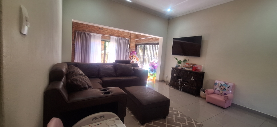 2 Bedroom Property for Sale in Sugar Bush Estate Gauteng