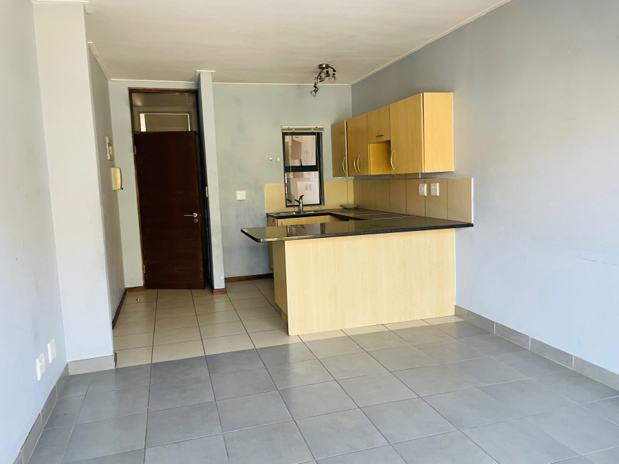 To Let 1 Bedroom Property for Rent in Jackal Creek Golf Estate Gauteng