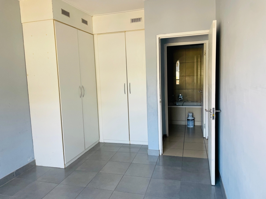 To Let 1 Bedroom Property for Rent in Jackal Creek Golf Estate Gauteng