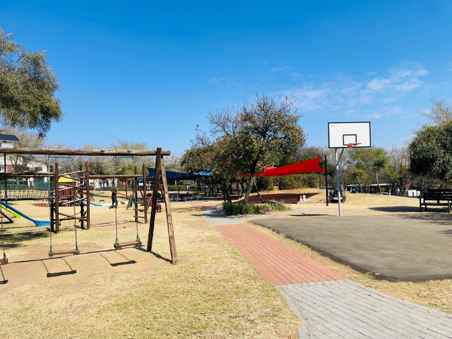 To Let 1 Bedroom Property for Rent in Jackal Creek Golf Estate Gauteng