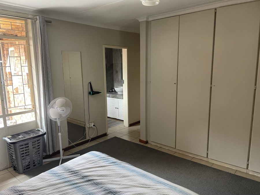 3 Bedroom Property for Sale in La Montagne Gauteng