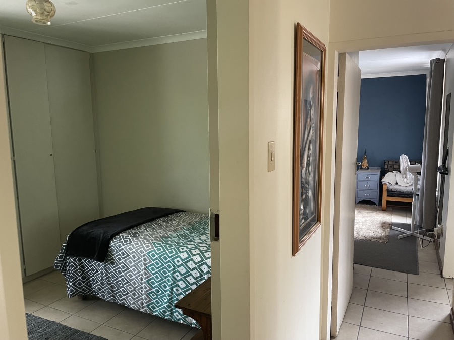 3 Bedroom Property for Sale in La Montagne Gauteng