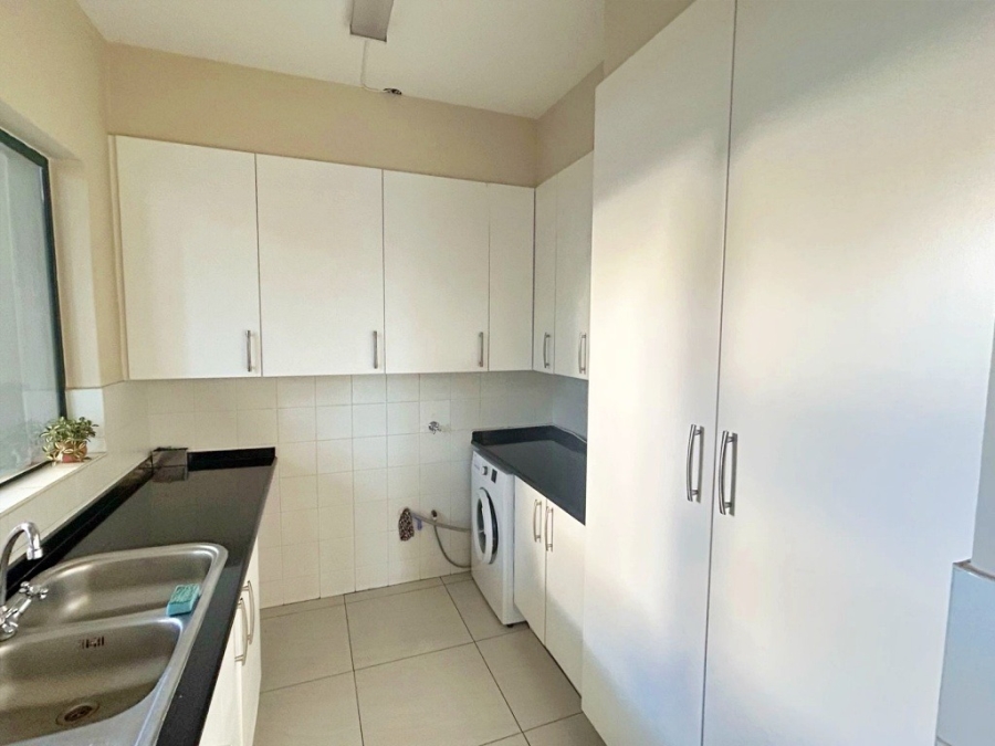 5 Bedroom Property for Sale in Dainfern Golf Estate Gauteng