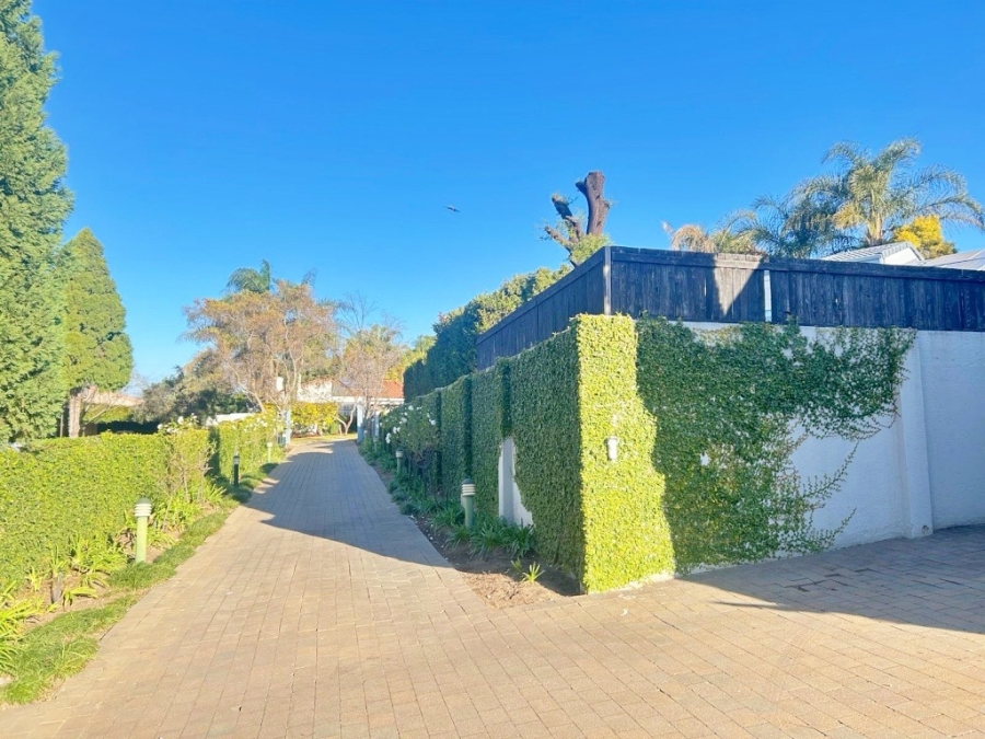 5 Bedroom Property for Sale in Dainfern Golf Estate Gauteng