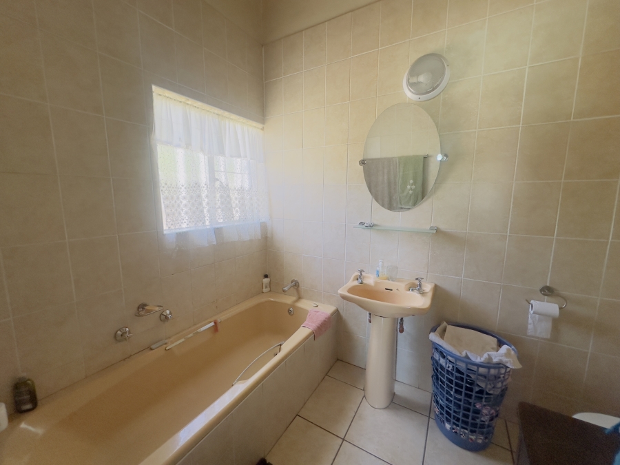 3 Bedroom Property for Sale in Verwoerdpark Gauteng