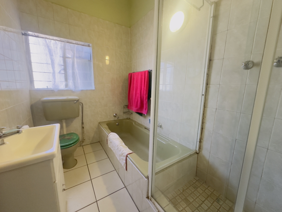 3 Bedroom Property for Sale in Verwoerdpark Gauteng