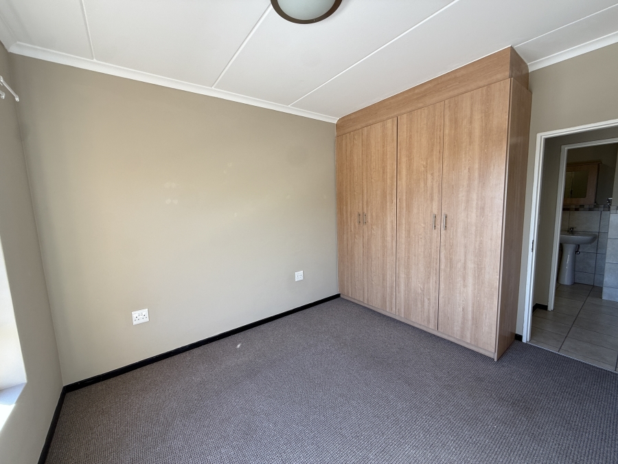 2 Bedroom Property for Sale in Homes Haven Gauteng