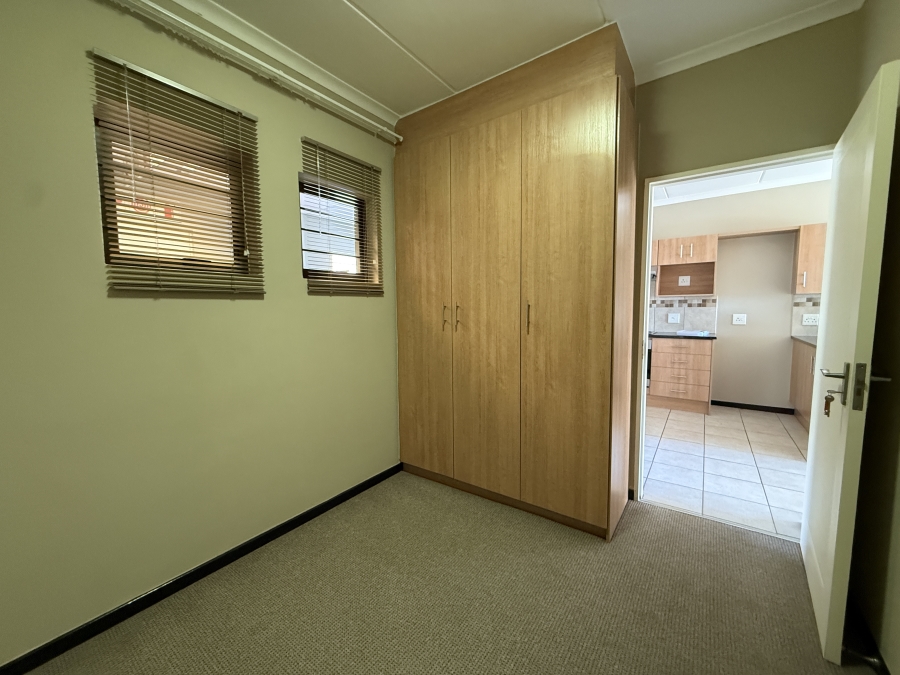 2 Bedroom Property for Sale in Homes Haven Gauteng