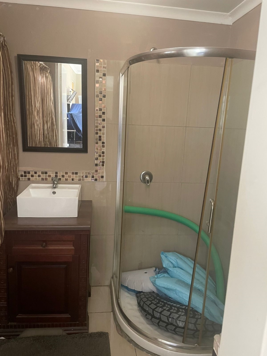 3 Bedroom Property for Sale in Wentworth Park Gauteng