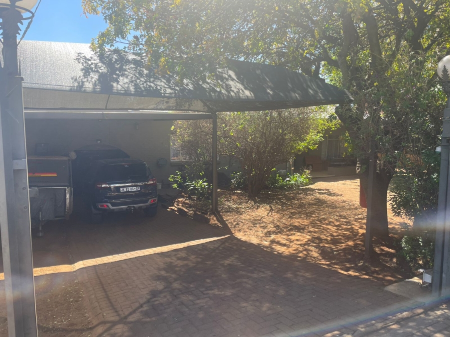 3 Bedroom Property for Sale in Wentworth Park Gauteng