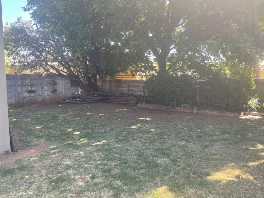 3 Bedroom Property for Sale in Wentworth Park Gauteng