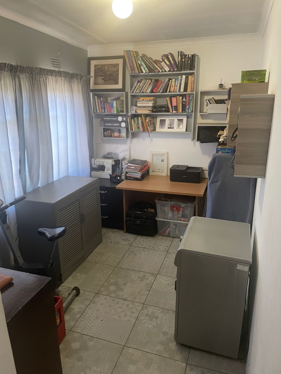 3 Bedroom Property for Sale in Wentworth Park Gauteng