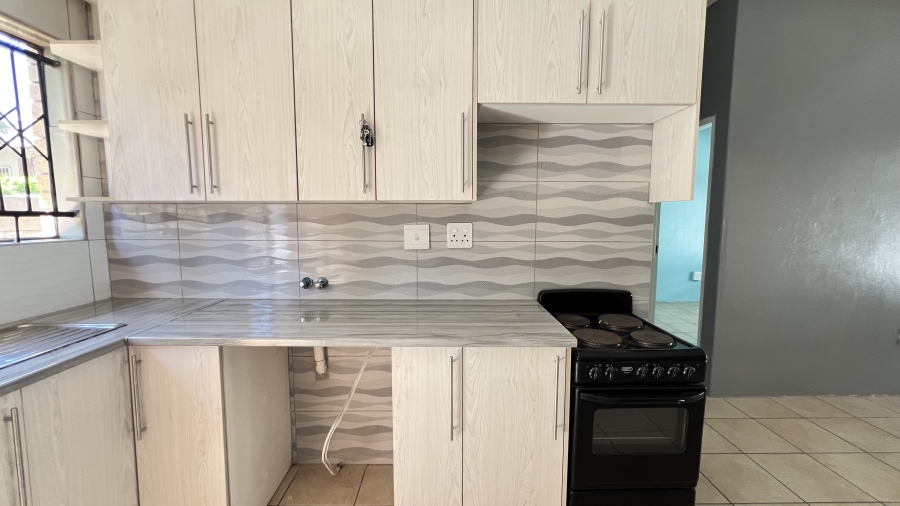 3 Bedroom Property for Sale in Greenhills Gauteng