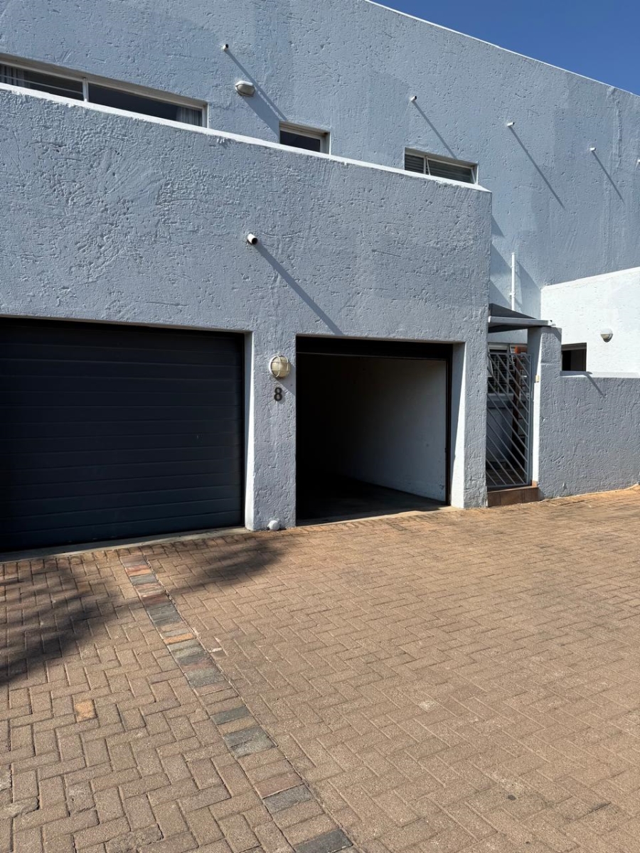 3 Bedroom Property for Sale in Brackenhurst Gauteng